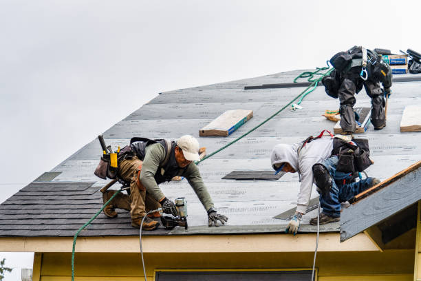 Professional Gutter Installation technician working in Edison, OH